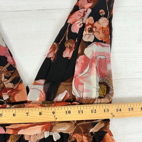 NWT Lulus Garden Meandering Maxi Dress Size S Deep V-Neck Black Floral Romantic - Picture 11 of 14